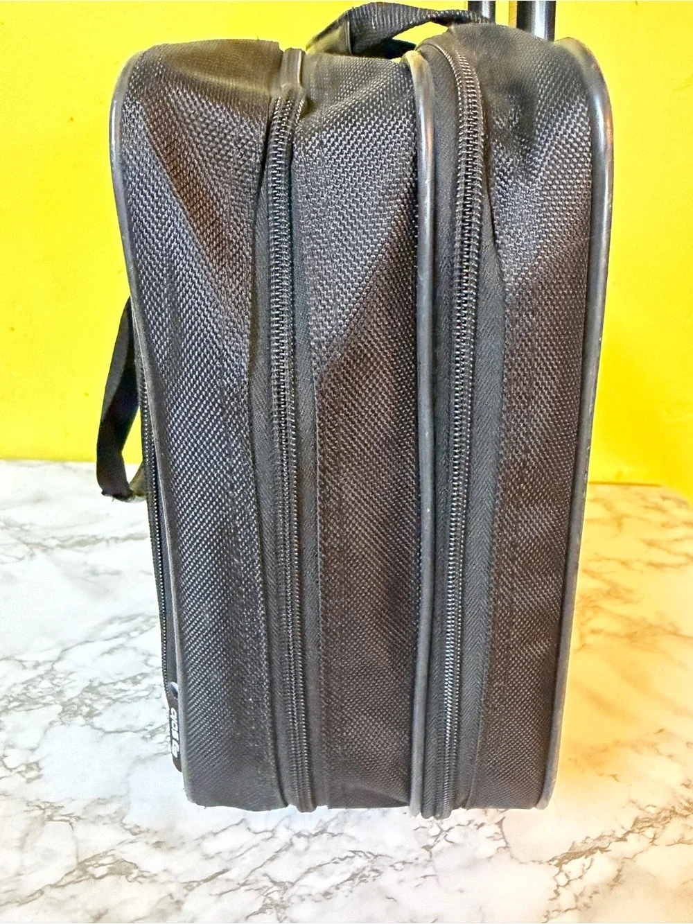 Unbranded Black Rolling Laptop Briefcase with Telescoping Handle